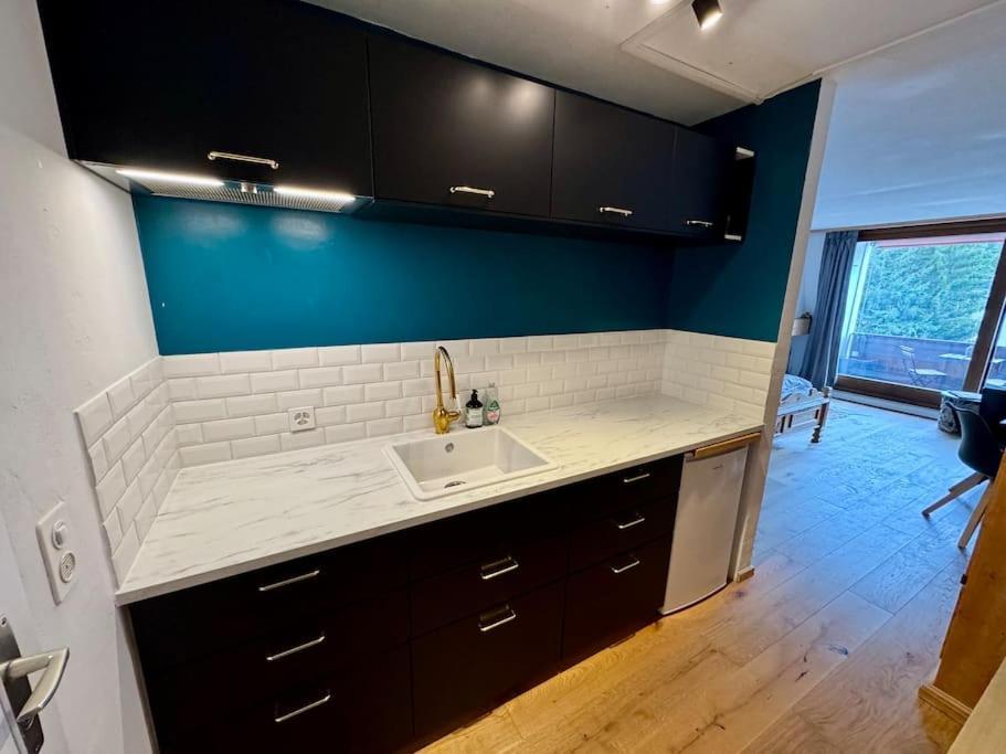 Modern Laax Apt, Swimming Pools, Wellness & Tennis Exterior photo